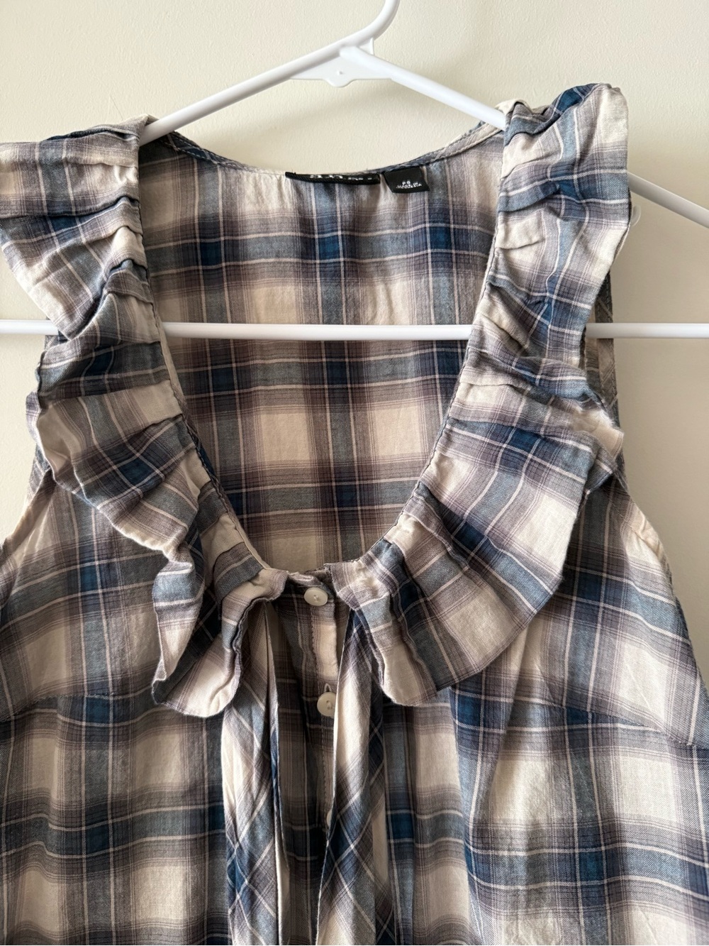 a.n.a Cotton Ruffle Tank Top - Picture 4 of 9